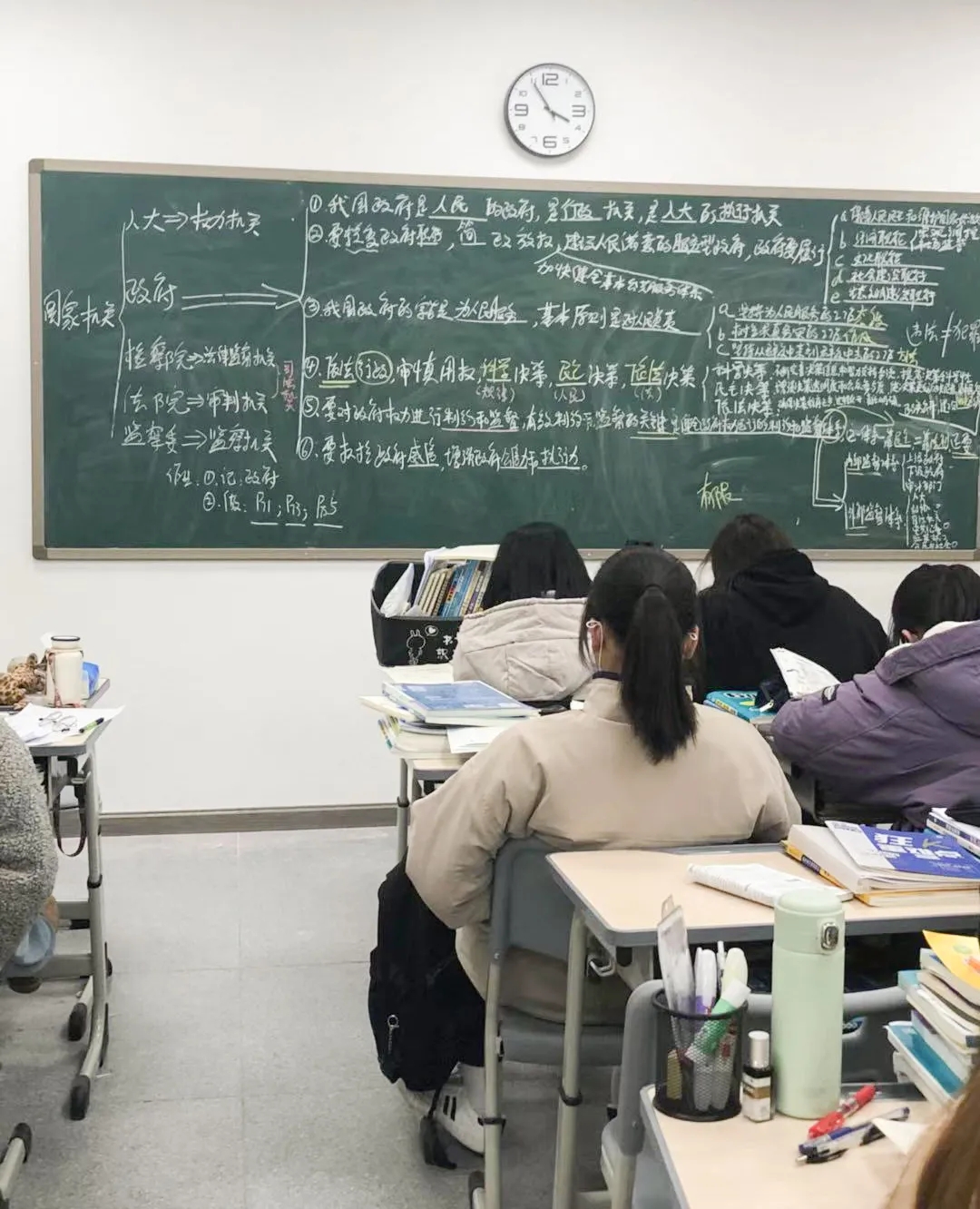 集訓(xùn)兼顧文化課