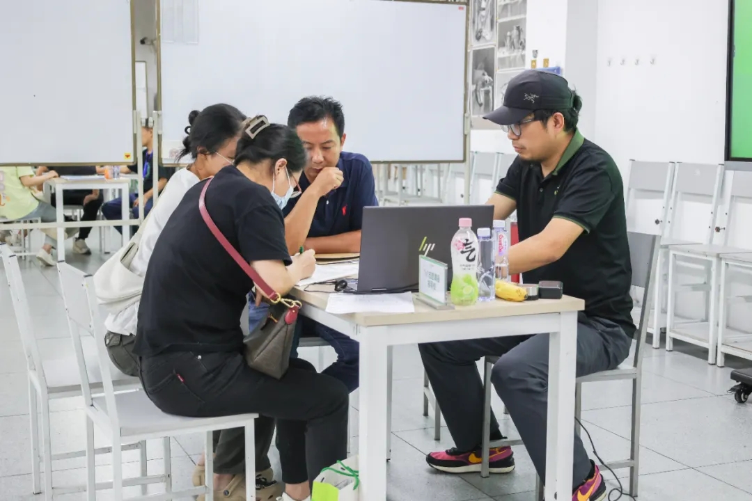 【專業(yè)、獨(dú)到】——北藝畫室1對(duì)1高考志愿填報(bào)輔導(dǎo)現(xiàn)場(chǎng)回顧