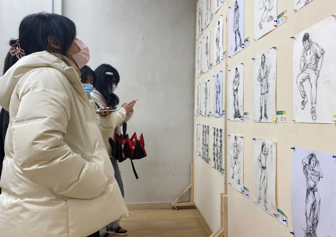 寒假班優(yōu)秀學(xué)員作品展現(xiàn)場(chǎng)