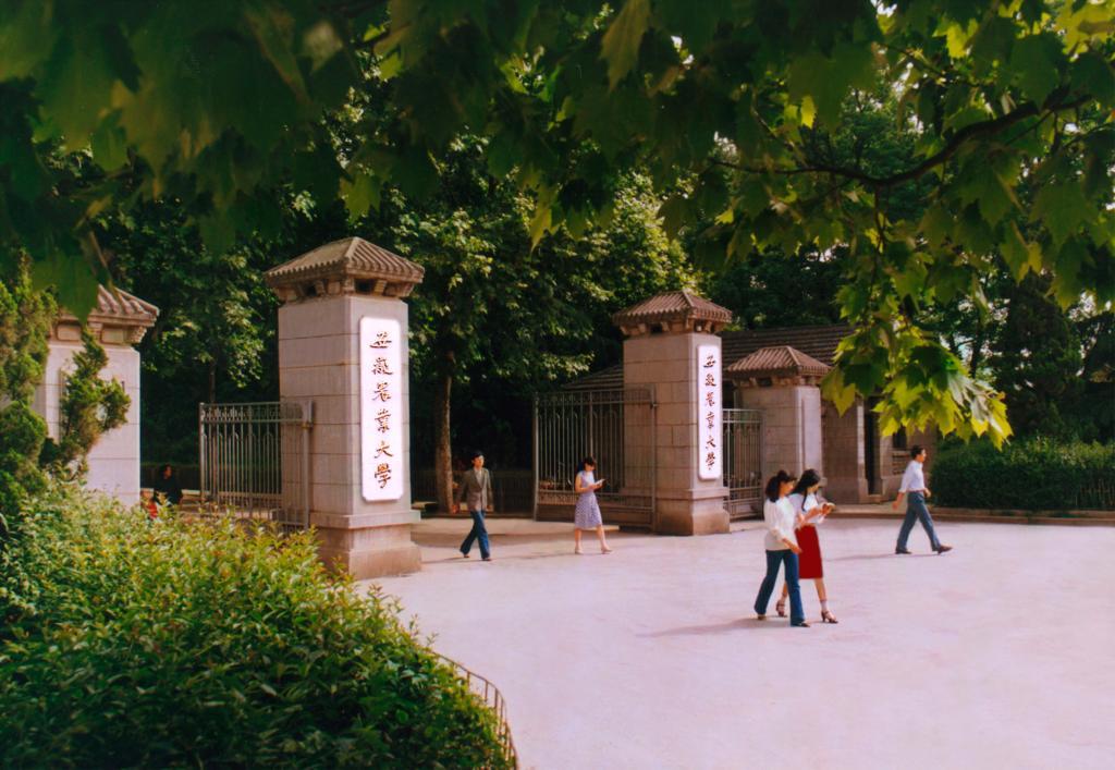 安徽農(nóng)業(yè)大學(xué)和河南農(nóng)業(yè)大學(xué)藝術(shù)類專業(yè)哪個(gè)好